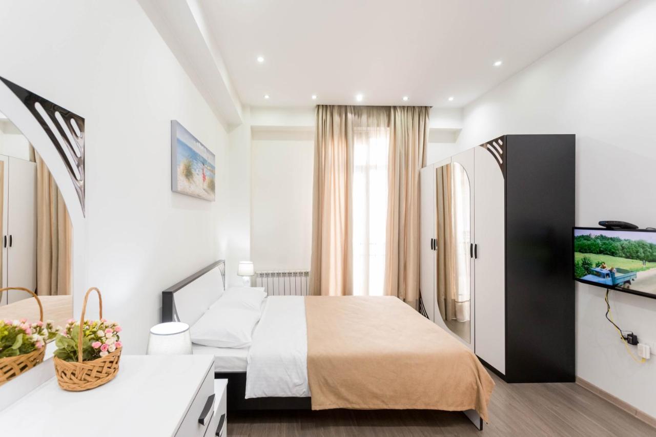 Apartment In The City Center Lll Tiflis Dış mekan fotoğraf