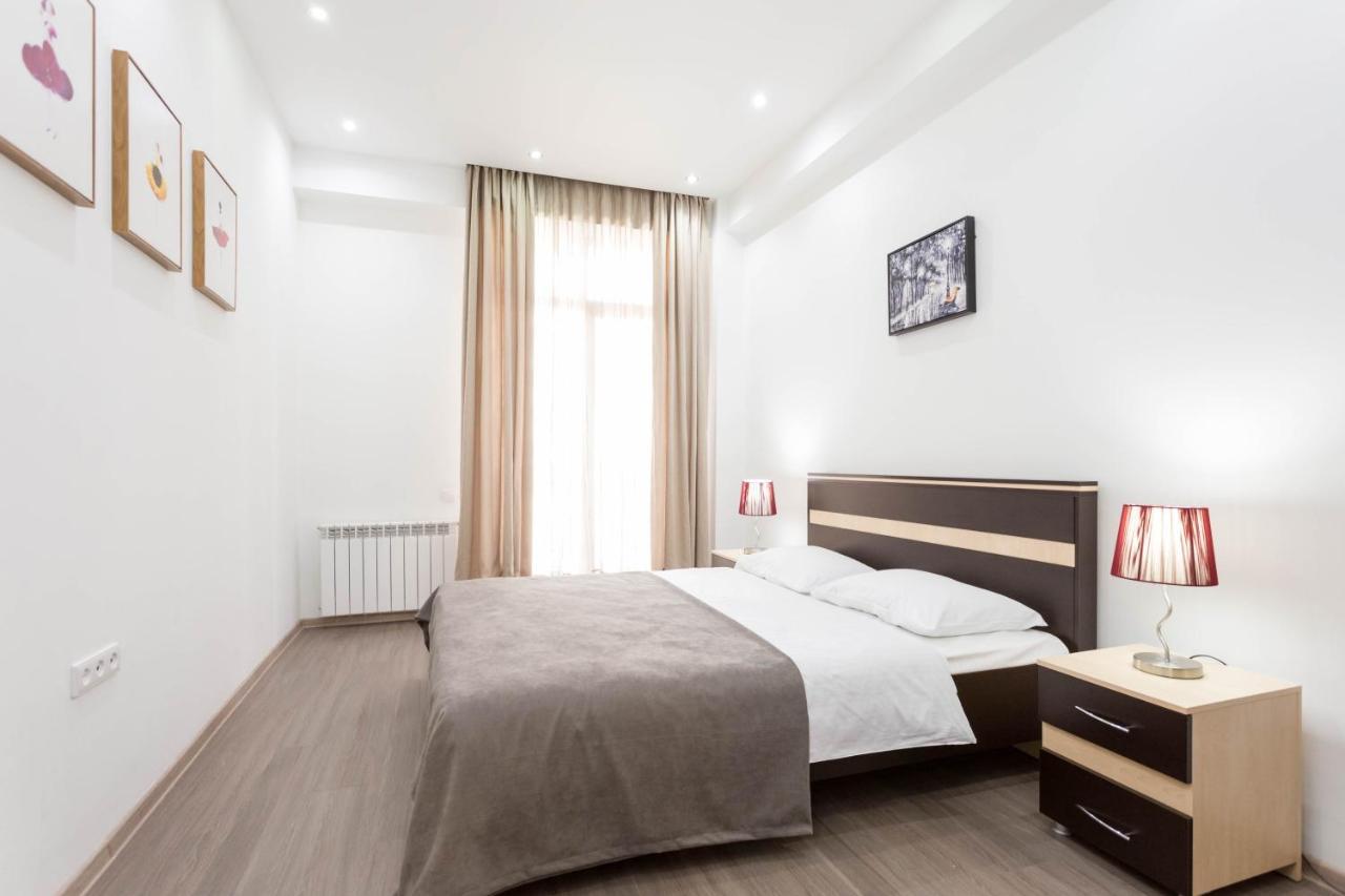 Apartment In The City Center Lll Tiflis Dış mekan fotoğraf